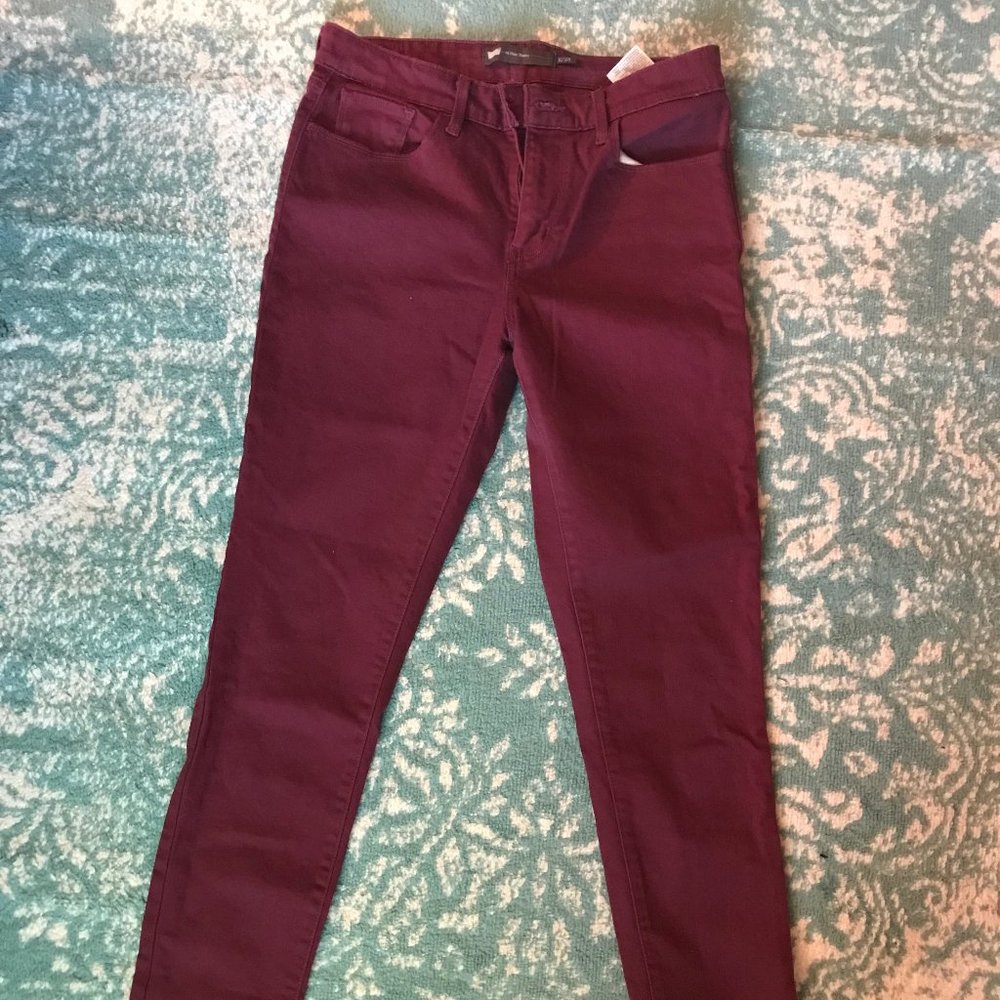 Levi's Womens Skinny Jeans size 6/28